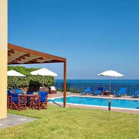 Skala Sleeps 6 Villa Spathíon