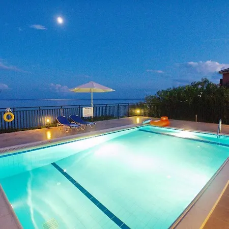 Skala Sleeps 6 *