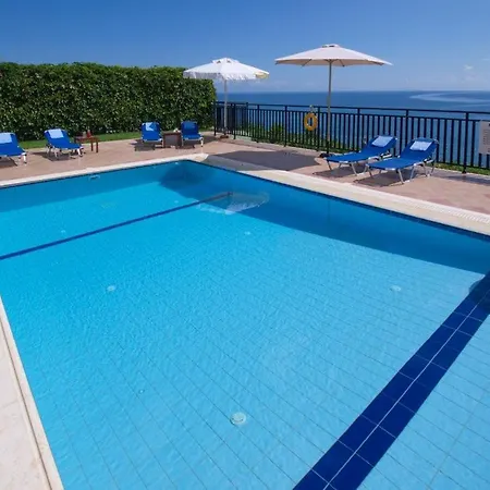 Skala Sleeps 6 *