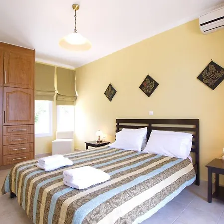 Skala Sleeps 6 *